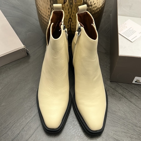 Franco Sarto Dalden Bootie - Picture 4 of 11